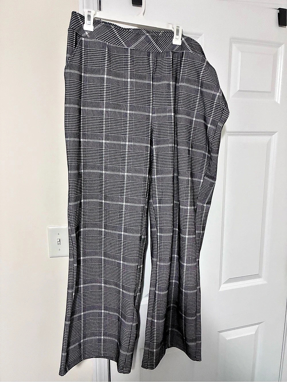 SERRA Plaid Wide Leg Pants in Black & White Size XL (16-18)